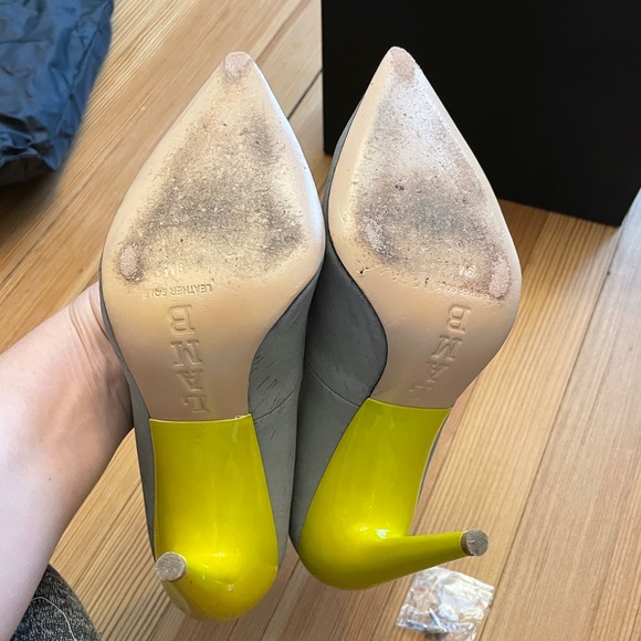 Grey cork and bright yellow color block high heels - Picture 6 of 6